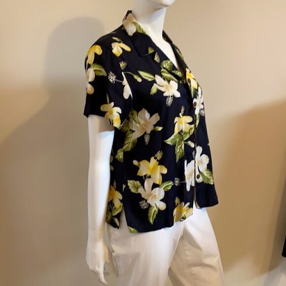 Caribbean Joe Notched Collar Button Down Shirt PM - Picture 2 of 6